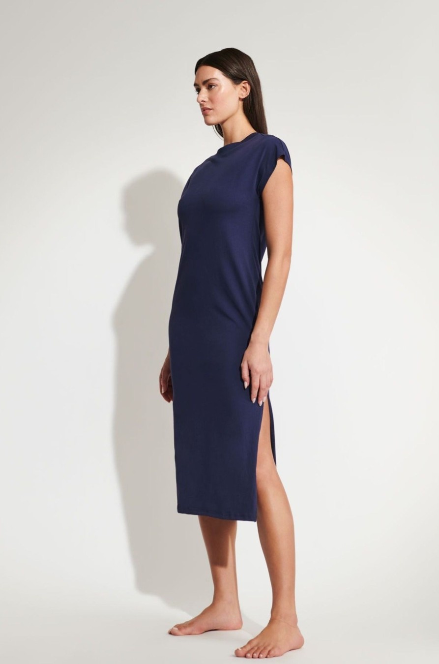 Lounge OSS | Carson T Shirt Dress