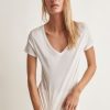 Essentials OSS | V-Neck Easy Tee