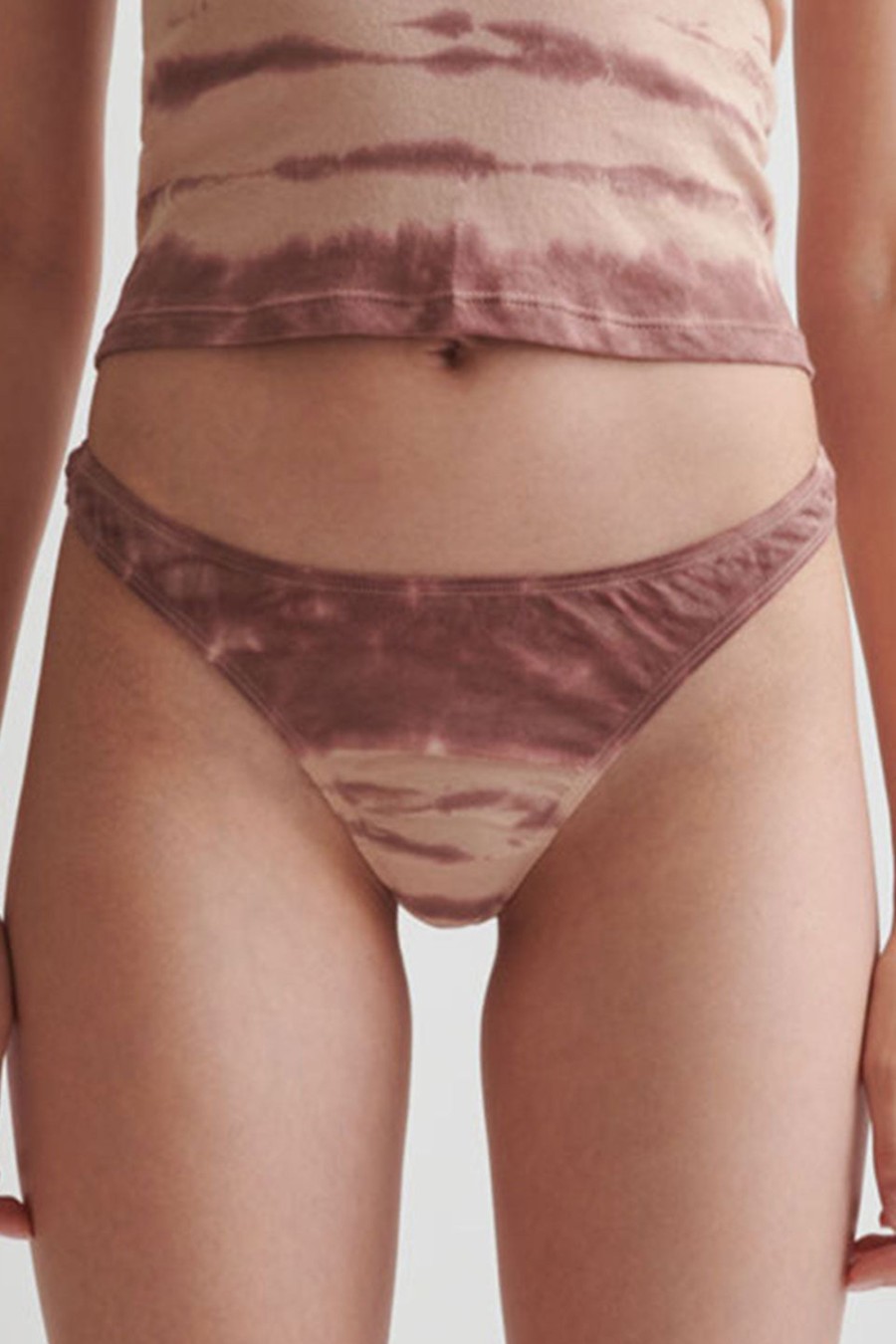 Essentials OSS | Basic Organic Thong